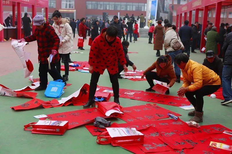 安徽省書法家協(xié)會積極開展2020年“我們的中國夢”——文化進(jìn)萬家、暨“同心同書·祖國新春好”送萬福進(jìn)萬家活動(圖9)