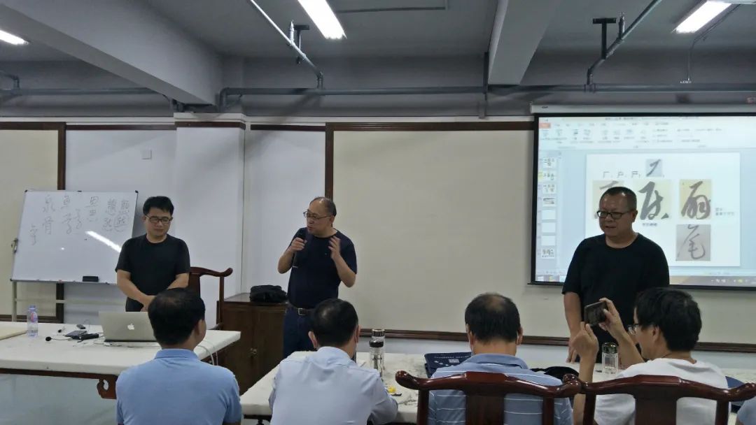 安徽省書協(xié)公益大講堂在合肥舉辦(圖3) 安徽省書協(xié)公益大講堂在合肥舉辦(圖3)