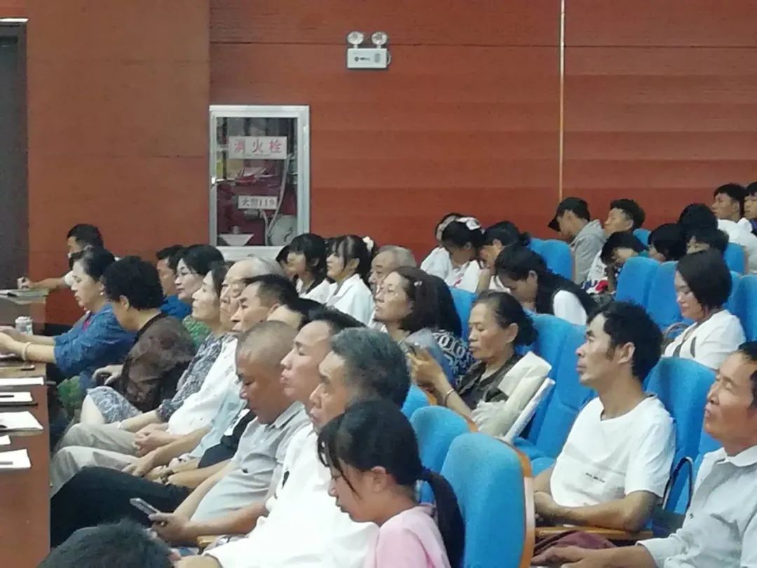 省書協(xié)在臨泉舉辦公益大講堂(圖2)