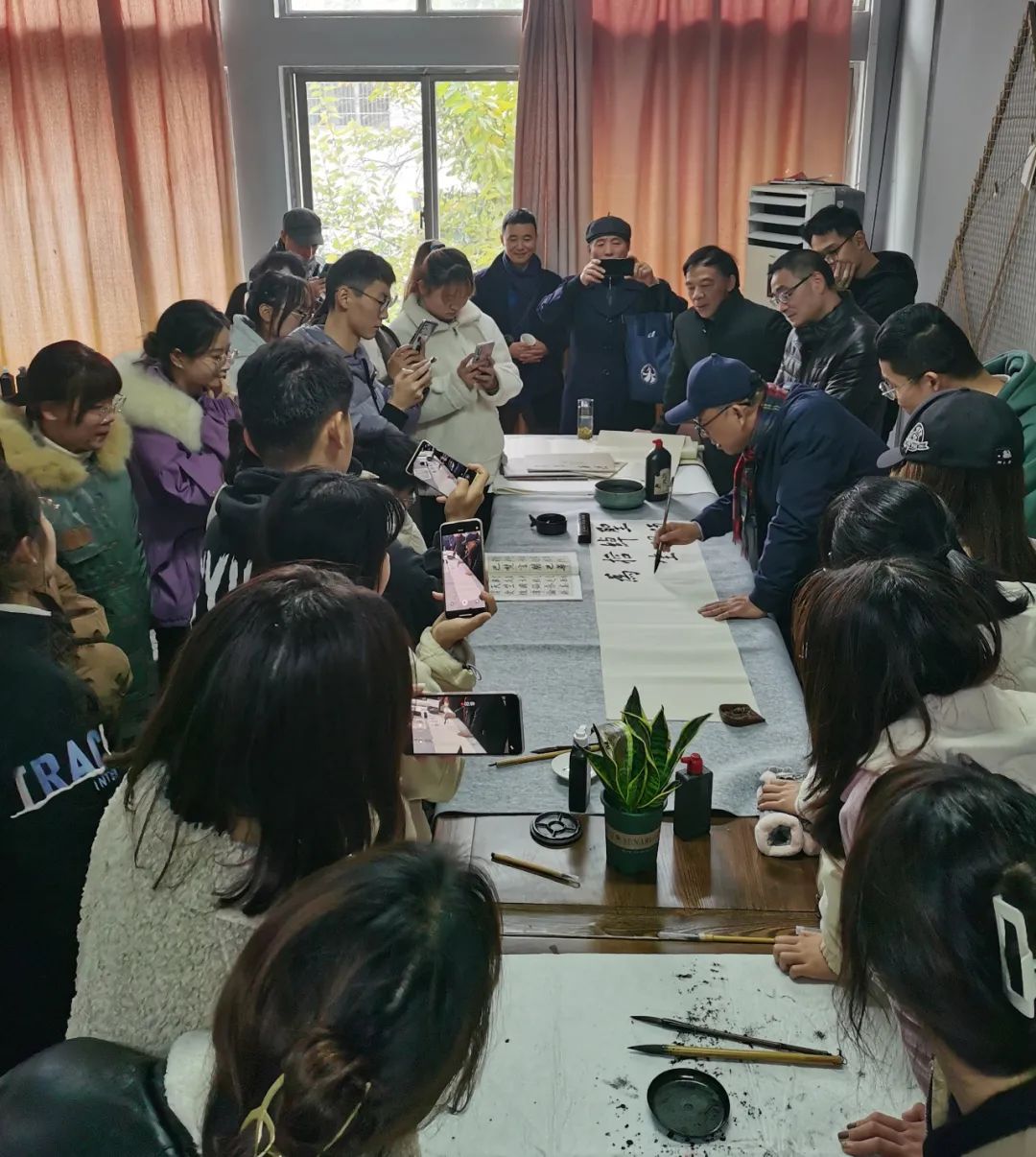 吳雪書法學術(shù)講座在安徽師范大學美術(shù)學院舉行(圖4)