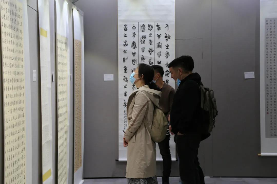 慶祝中國共產(chǎn)黨成立100周年《蚌埠市第四屆書法大展》開幕(圖8) 慶祝中國共產(chǎn)黨成立100周年《蚌埠市第四屆書法大展》開幕(圖8)
