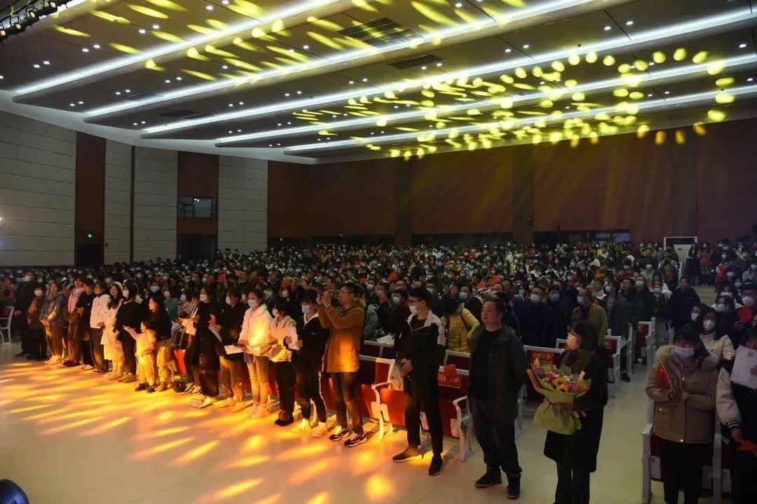 “文化名家進(jìn)高校”暨 “非遺進(jìn)校園”走進(jìn)黃山學(xué)院(圖23) “文化名家進(jìn)高校”暨 “非遺進(jìn)校園”走進(jìn)黃山學(xué)院(圖23)