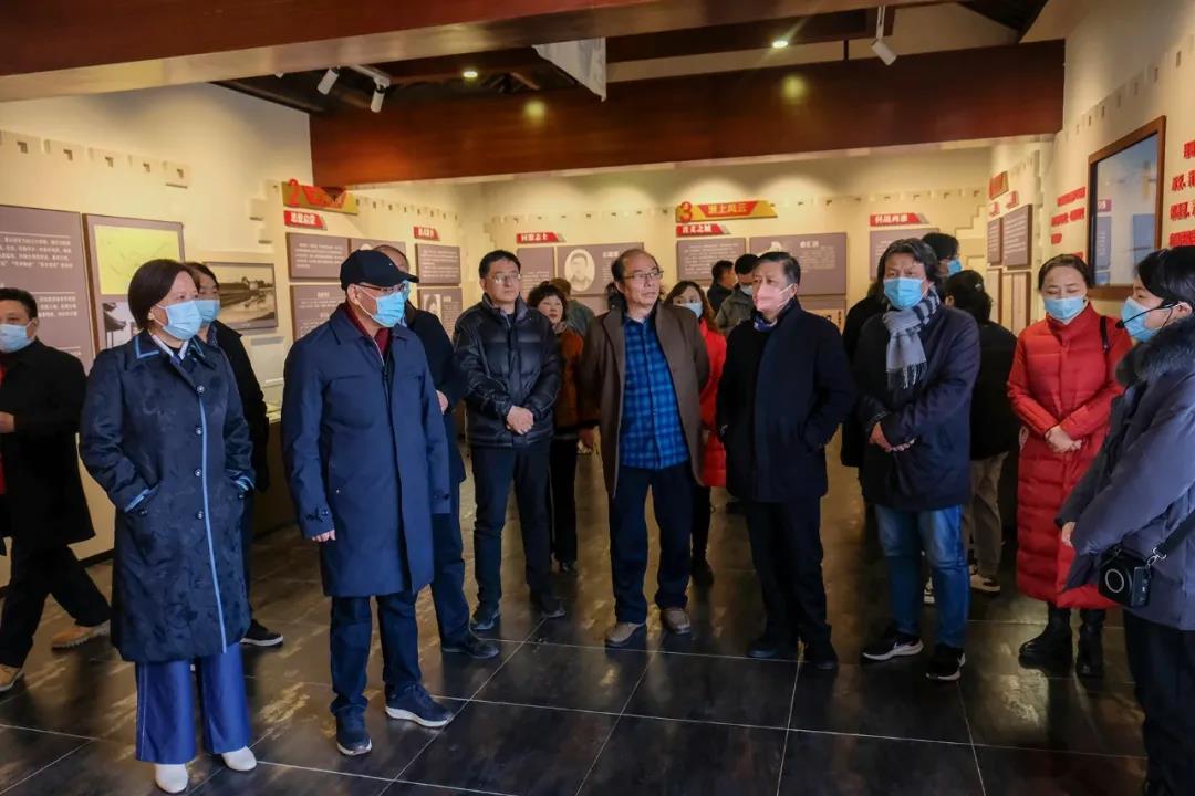 學習貫徹習近平總書記在中國文聯(lián)十一大、中國作協(xié)十大開幕式上重要講話精神 | 省書協(xié)主題實踐活動走進壽縣小甸鎮(zhèn)(圖2) 學習貫徹習近平總書記在中國文聯(lián)十一大、中國作協(xié)十大開幕式上重要講話精神 | 省書協(xié)主題實踐活動走進壽縣小甸鎮(zhèn)(圖2)