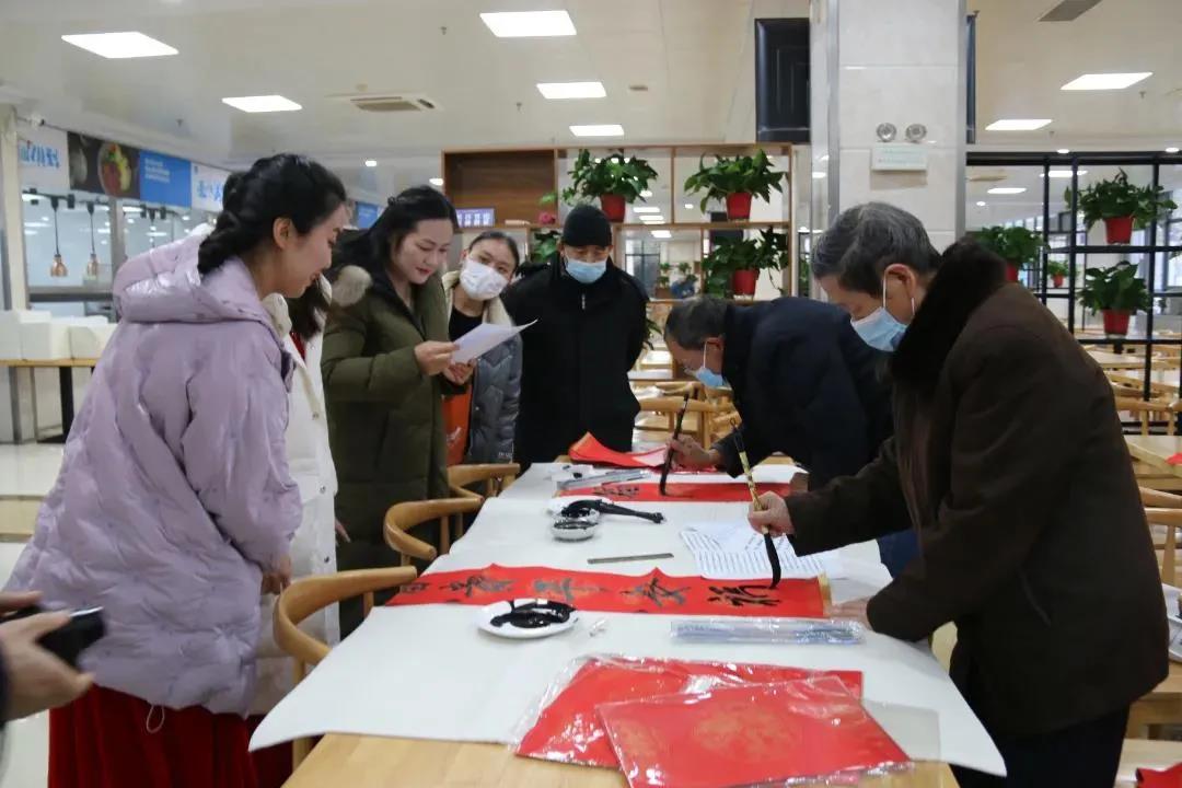 2022年“我們的中國夢(mèng)”——文化進(jìn)萬家暨送“文化年貨”示范活動(dòng)走進(jìn)科學(xué)島(圖13) 2022年“我們的中國夢(mèng)”——文化進(jìn)萬家暨送“文化年貨”示范活動(dòng)走進(jìn)科學(xué)島(圖13)