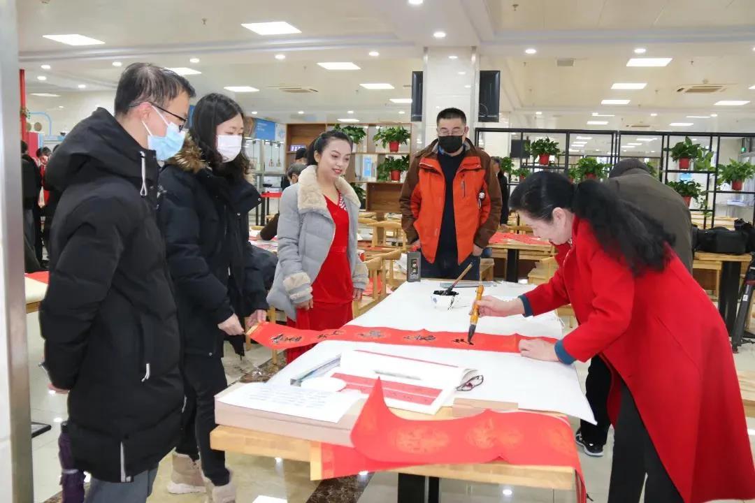 2022年“我們的中國夢(mèng)”——文化進(jìn)萬家暨送“文化年貨”示范活動(dòng)走進(jìn)科學(xué)島(圖15) 2022年“我們的中國夢(mèng)”——文化進(jìn)萬家暨送“文化年貨”示范活動(dòng)走進(jìn)科學(xué)島(圖15)