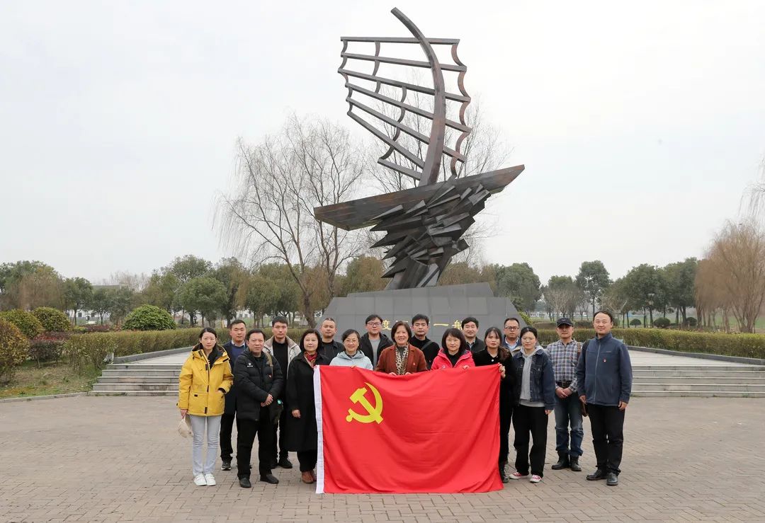 為時(shí)代和人民放歌|安徽省文聯(lián)文藝志愿服務(wù)活動(dòng)走進(jìn)銅陵(圖15) 為時(shí)代和人民放歌|安徽省文聯(lián)文藝志愿服務(wù)活動(dòng)走進(jìn)銅陵(圖15)